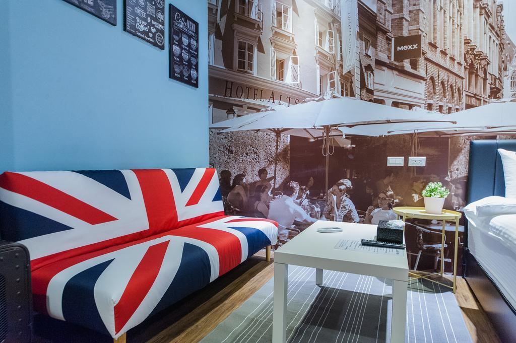 Ace Homestay Луодонг Екстериор снимка